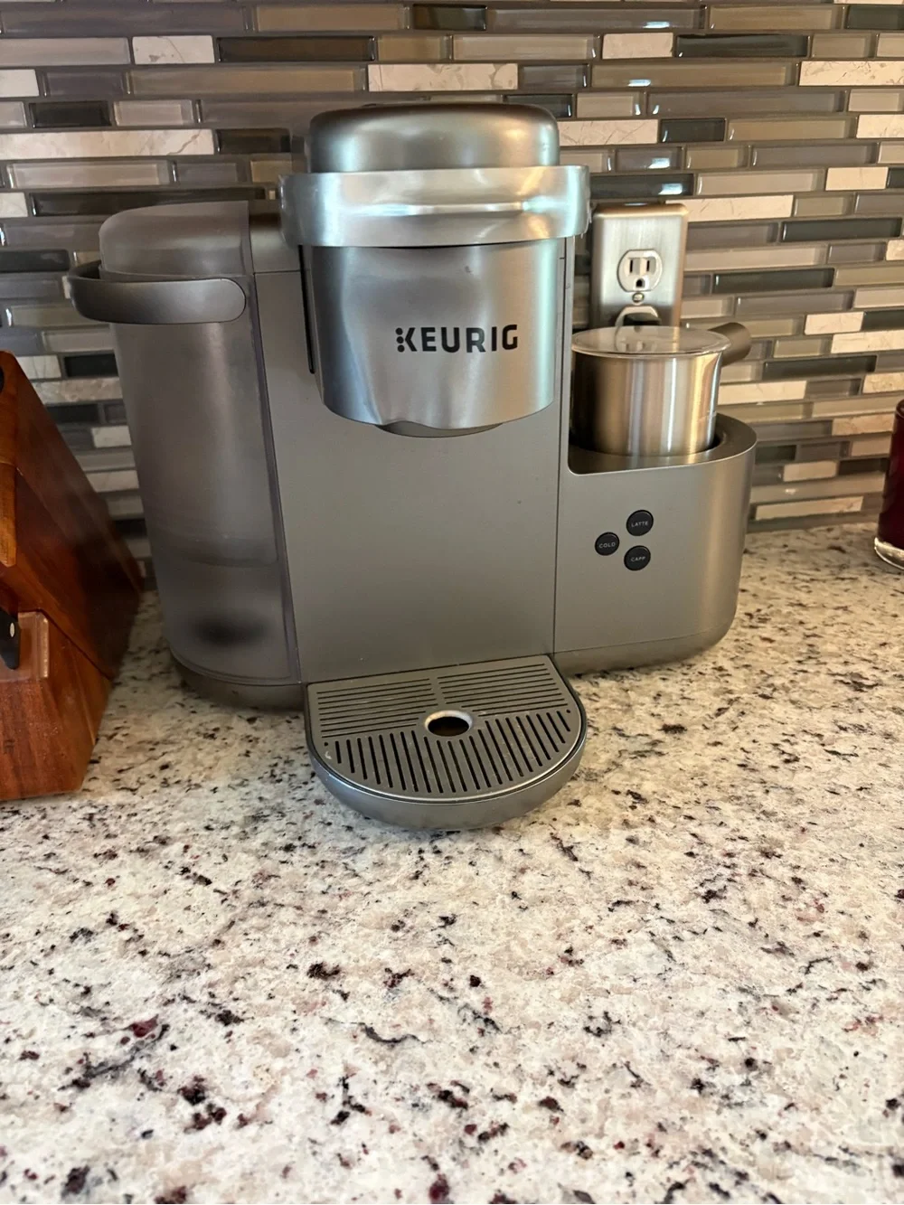 Keurig K-Café Single-Serve Coffee & Latte Maker — Silver/Gray